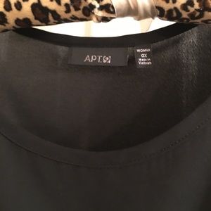 Apt 9 black dressy tee w/ light reflecting embryos